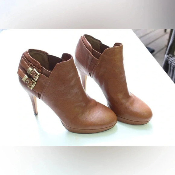 Vince Camuto booties - Picture 9 of 11